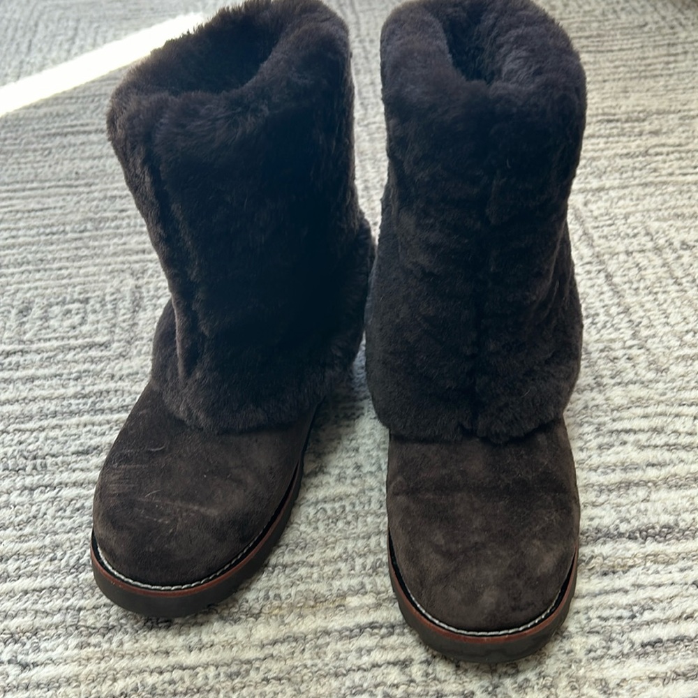 Women’s ugg sherling lined boots
